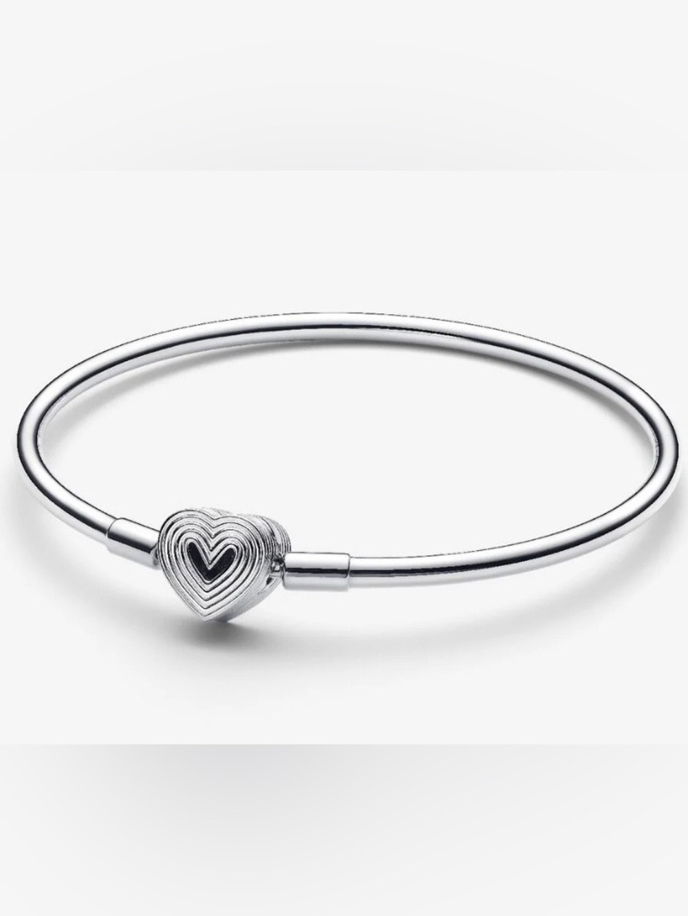 PANDORA Radiating Heart Clasp Bangle Sterling Silver - NWT